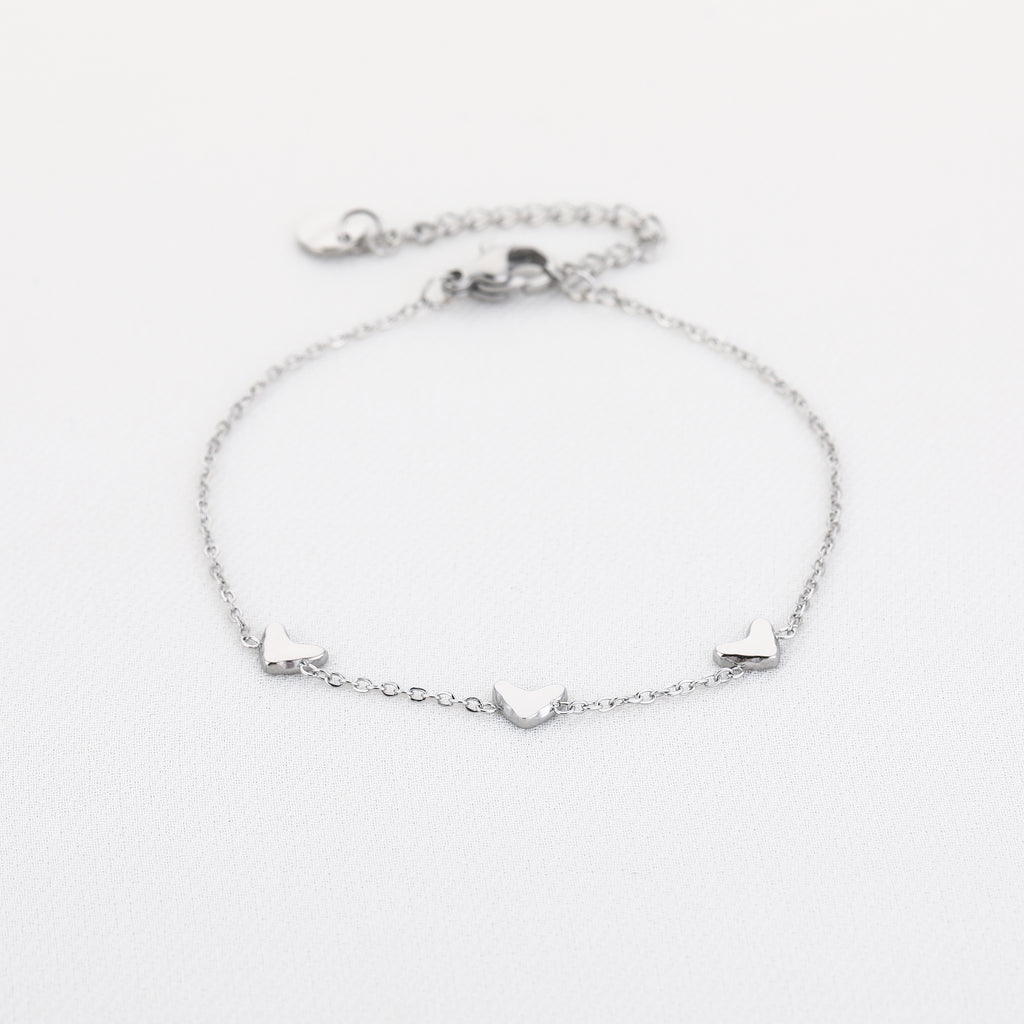 Armband met hartjes zilver
