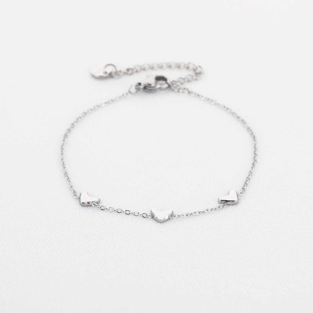 Armband met hartjes zilver