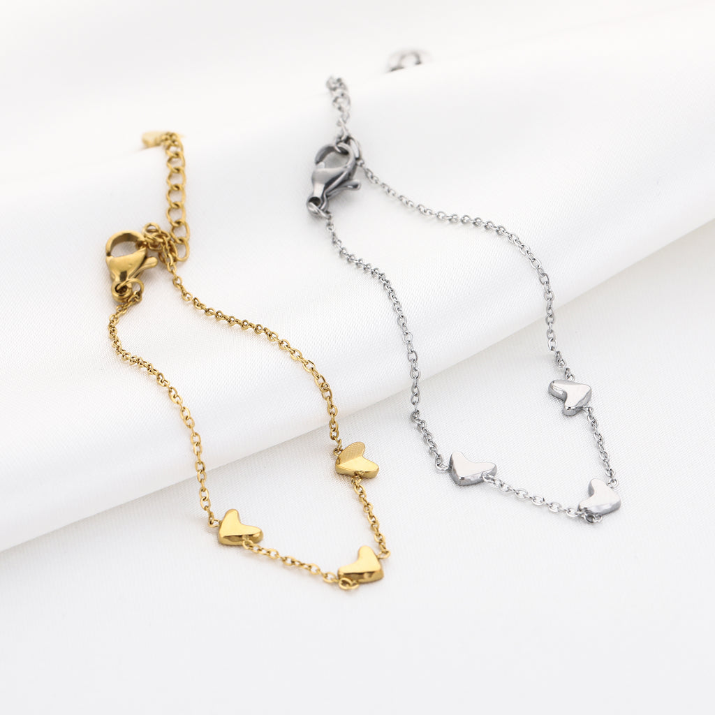 Armband met hartjes goud